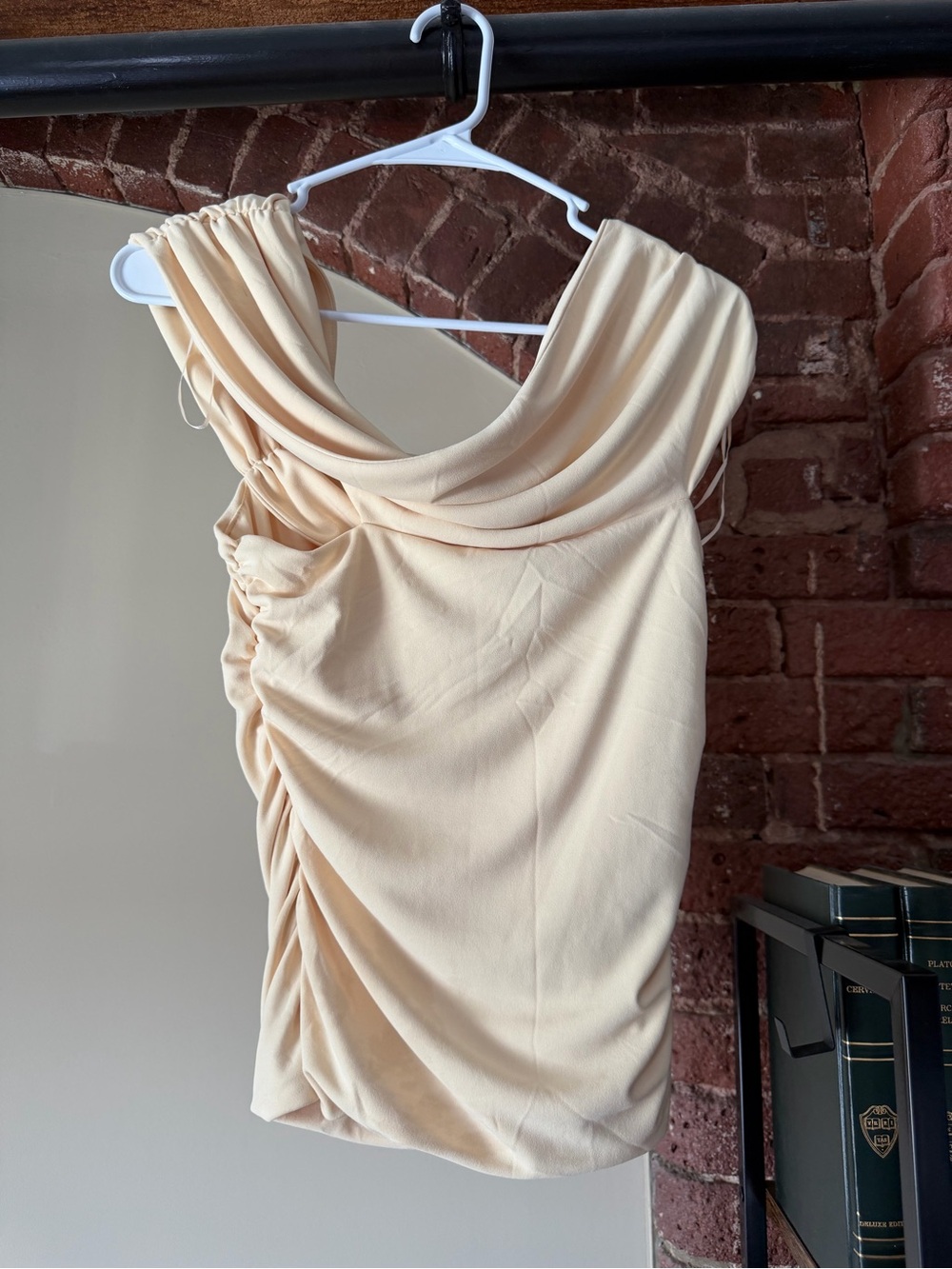 Zara Cream One-Shoulder Ruched Top - Picture 3 of 4